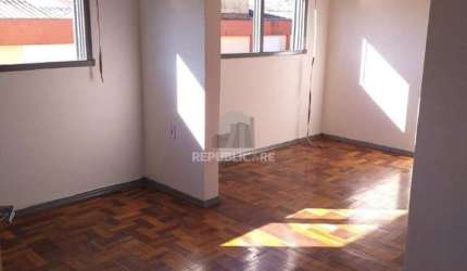 Apartamento com 3 dormitórios, 1 vaga, no bairro Camaquã, Porto Alegre, RS