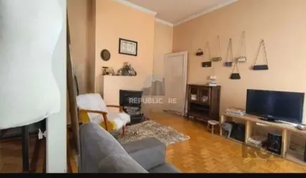Amplo apartamento no beiro Floresta