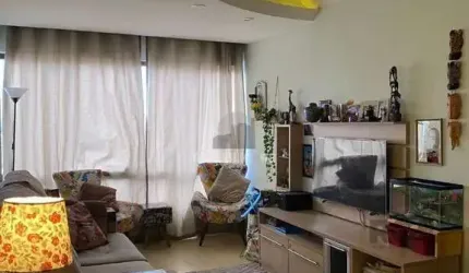 Apartamento no Partenon de 3 dormitórios e vaga
