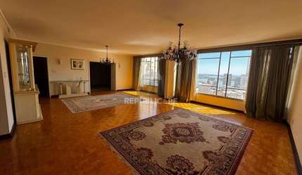 Apartamento super Amplo em frente a Santa Casa, Centro Histórico - POA