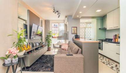 Apartamento dois dormitórios 68,00m² no bairro Glória