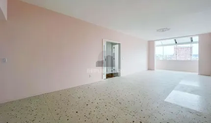 APARTAMENTO DE 146M², 3 DORMITÓRIOS, SACADA, 1 SUÍTE, 1 VAGA - CENTRO HISTÓRICO