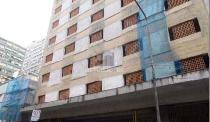 Box para Venda - 12m², 0 dormitórios, 1 vaga - Centro
