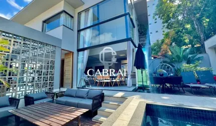 Casa com 4 quartos à venda no Ressacada, Itajaí  por R$ 2.900.000