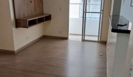 Lindo apartamento três dormitórios com suíte, armários planejados