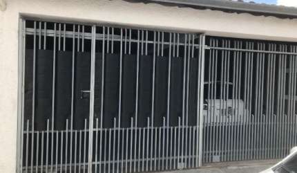 Linda Casa terrea  dois dormitórios  com edicula zona leste