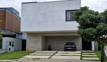 Sobrado no Alphaville 1,  terreno acima do padrão, oportunidade única