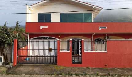 Casa  no centro de Penha praia do Quilombo SC