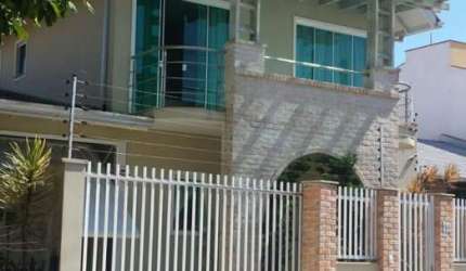 Casa na Quadra Mar - 40 metros da praia de Balneário Piçarras SC