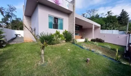 Casa com 2 quartos a 500 metros da Praia