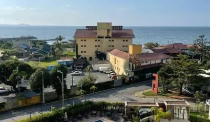 Apartamento com 3 quartos sendo 1 suíte - Praia Alegre 100 metros da praia