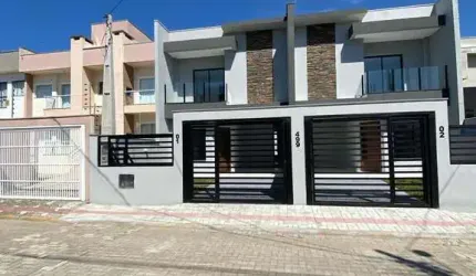 RESIDENCIAL NÁPOLI - 3 quartos sendo 1 suíte - Balneário Piçarras SC