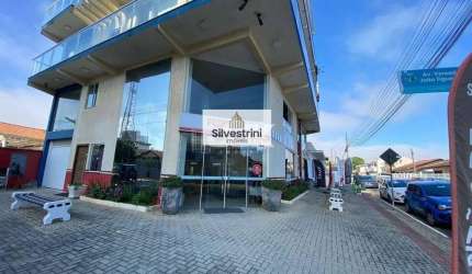 Prédio comercial com  2 salas no piso superior