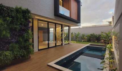 MARAVILHOSO SOBRADO EXCLUSIVO DE ALTO LUXO com 05 SUÍTES PLENAS no Moinhos dos Ventos
