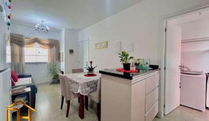 Apartamento térreo giardino com 3 quartos, espaço externo, churrasqueira e 2 vagas de garagem