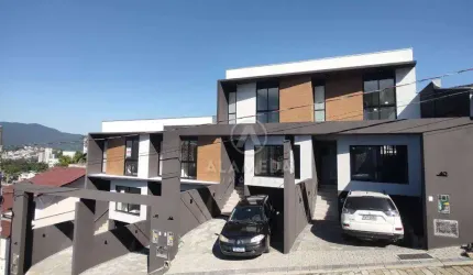 Sobrado à venda, 92 m² por R$ 639.000,08 - Vila Nova - Blumenau/SC