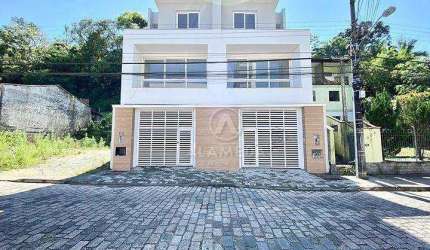 Sobrado à venda, 185 m² por R$ 995.000,08 - Vila Nova - Blumenau/SC