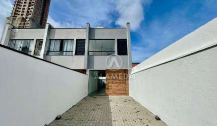 Sobrado à venda, 101 m² por R$ 660.000,08 - Perequê - Porto Belo/SC