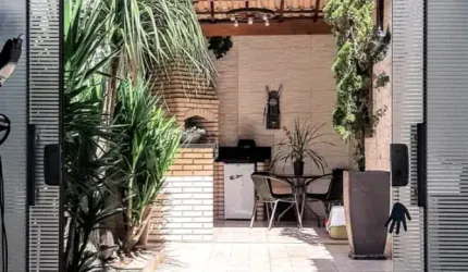 Casa Linda, tipo sobrado com 111 m. com 2 quartos com suítes, perto do shopping campo limpo