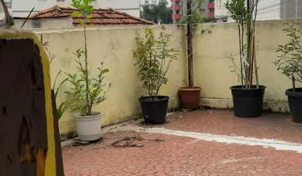Sobrado para venda tem 265 metros quadrados com 4 quartos em Real Parque - São Paulo - SP