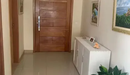 SOBRADO A VENDA NO RESIDENCIAL JAGUARY URBANOVA - 4 SUITES - 360M²