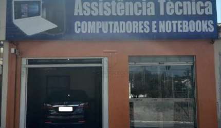 Ótimo ponto comercial com 140m²- 3 salas, 1 banheiro- Rua movimentada