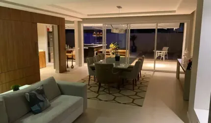 Casa em Condomínio - Jardim do Golfe - Residencial Jardim do Golfe - 4 Dormitórios - 400m².
