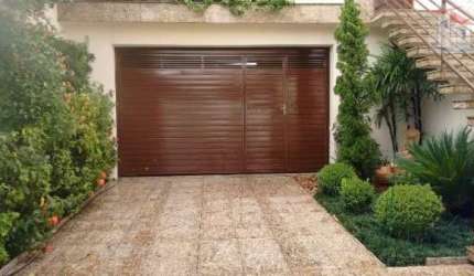 sobrado com três suites, 5 vagas, sala para dois ambientes, 5 vagas de garagem - próximo do Metro Jd São Paulo