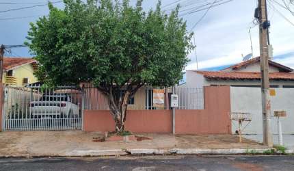 Casa à venda no Recanto dos Pássaros por R$400.000,00