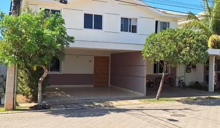 Sobrado condominio Solar das Torres