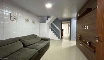 Casa para Venda em Fazenda Rio Grande, Estados, 4 dormitórios, 1 suíte, 2 banheiros, 4 vagas