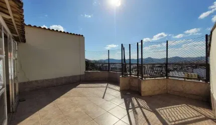 Cobertura 4 quartos com elevador no Santa Helena por R$ 520 mil