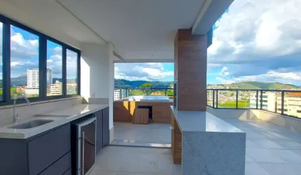 Cobertura com 5 quartos, 5 vagas, lazer,  à venda por R$ 1.990.000,00 - Granbery - Juiz de Fora/MG