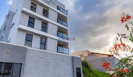 Cobertura dúplex 3 quartos elevador no Recanto da Mata