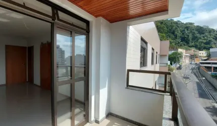 2 quartos com suíte, varanda, garagem, elevador no Santa Helena