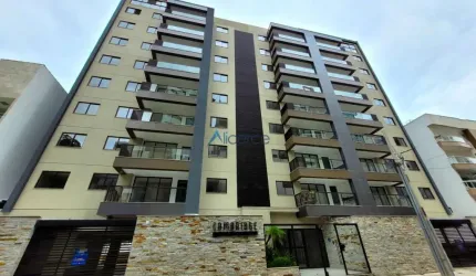 Apartamento de 02 quartos, sendo 01 suíte, elevador e garagem no Cascatinha