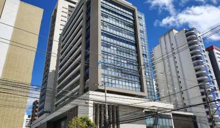 Excelente Sala Comercial  no  Ed. Comercial Lê Quartier