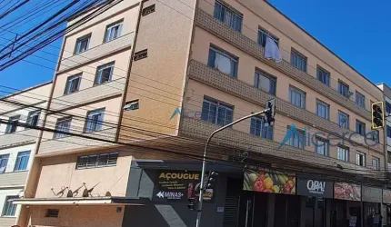 Apartamento de 3 quartos com garagem próximo ao centro