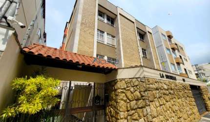 Apartamento 03 quartos com suíte e garagem no Cascatinha