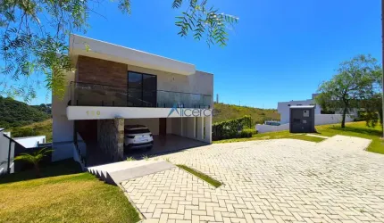 Casa com 04 quartos e piscina no Alphaville- FASE 01