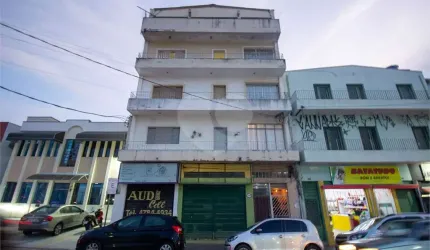 Prédio inteiro à venda em Centro - SP