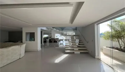 Condomínio com 3 quartos à venda ou para locação em Vila Mike - SP