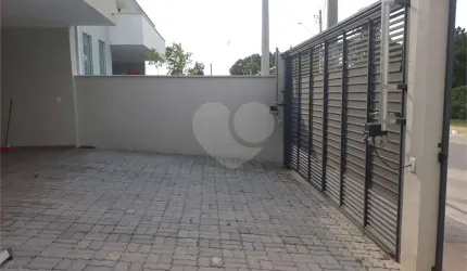 Casa térrea com 3 quartos para locação em Vila Santa Rosália - SP