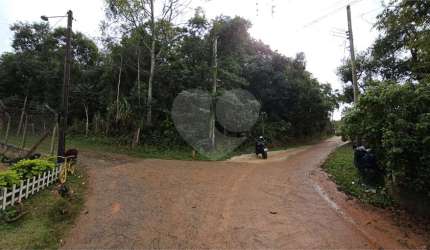 Terreno à venda em Pavão (canguera) - SP
