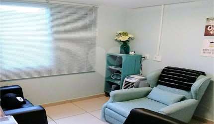 Sobrado com 4 quartos à venda em Jardim Monte Kemel - SP