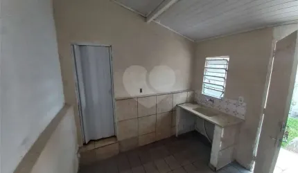 Condomínio com 2 quartos para locação em Jardim São Salvador - SP