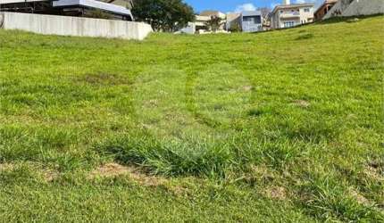Condomínio com 1 quartos à venda em Jardim Caiapiá - SP