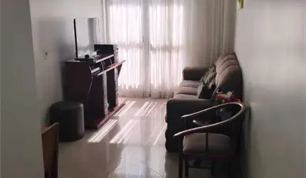 Apartamento com 2 quartos à venda em Vila Carmosina - SP