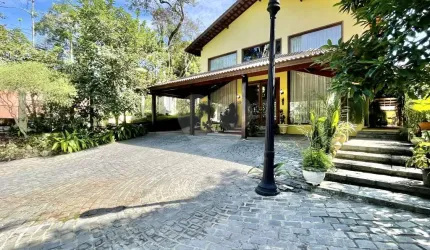 Condomínio com 4 quartos à venda em Granja Viana - SP