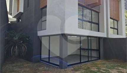 Condomínio com 4 quartos à venda em Jardim Panorama - SP